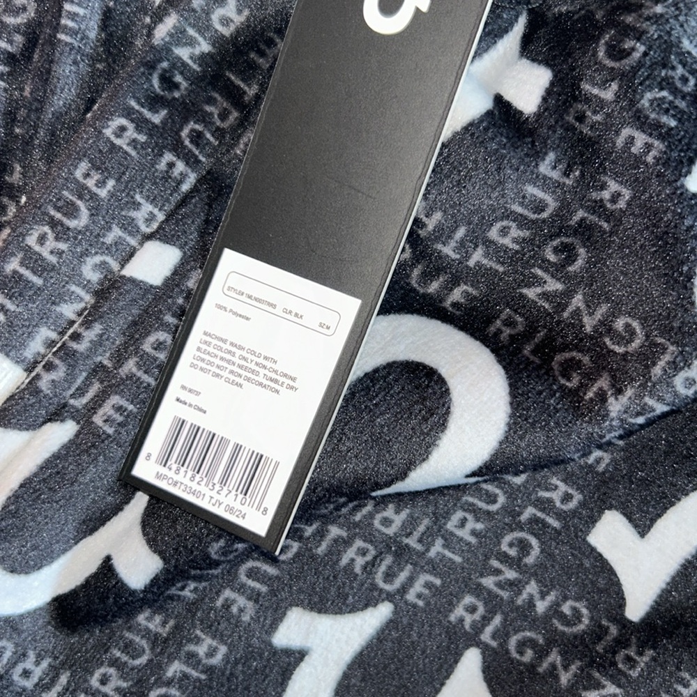 True Religion - Picture 6 of 6